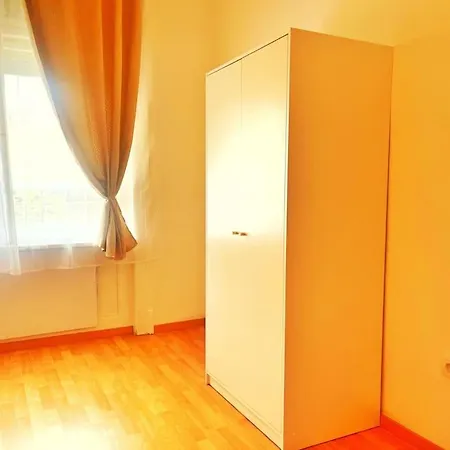 Spacious Flat *