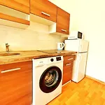 Spacious Flat * בודפשט