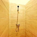 Spacious Flat דירה *